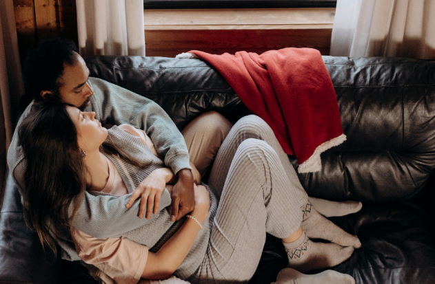 The Abnormal Relationship Between My Wife And My Father Has Led Our Marriage Into An Awkward Situation-12